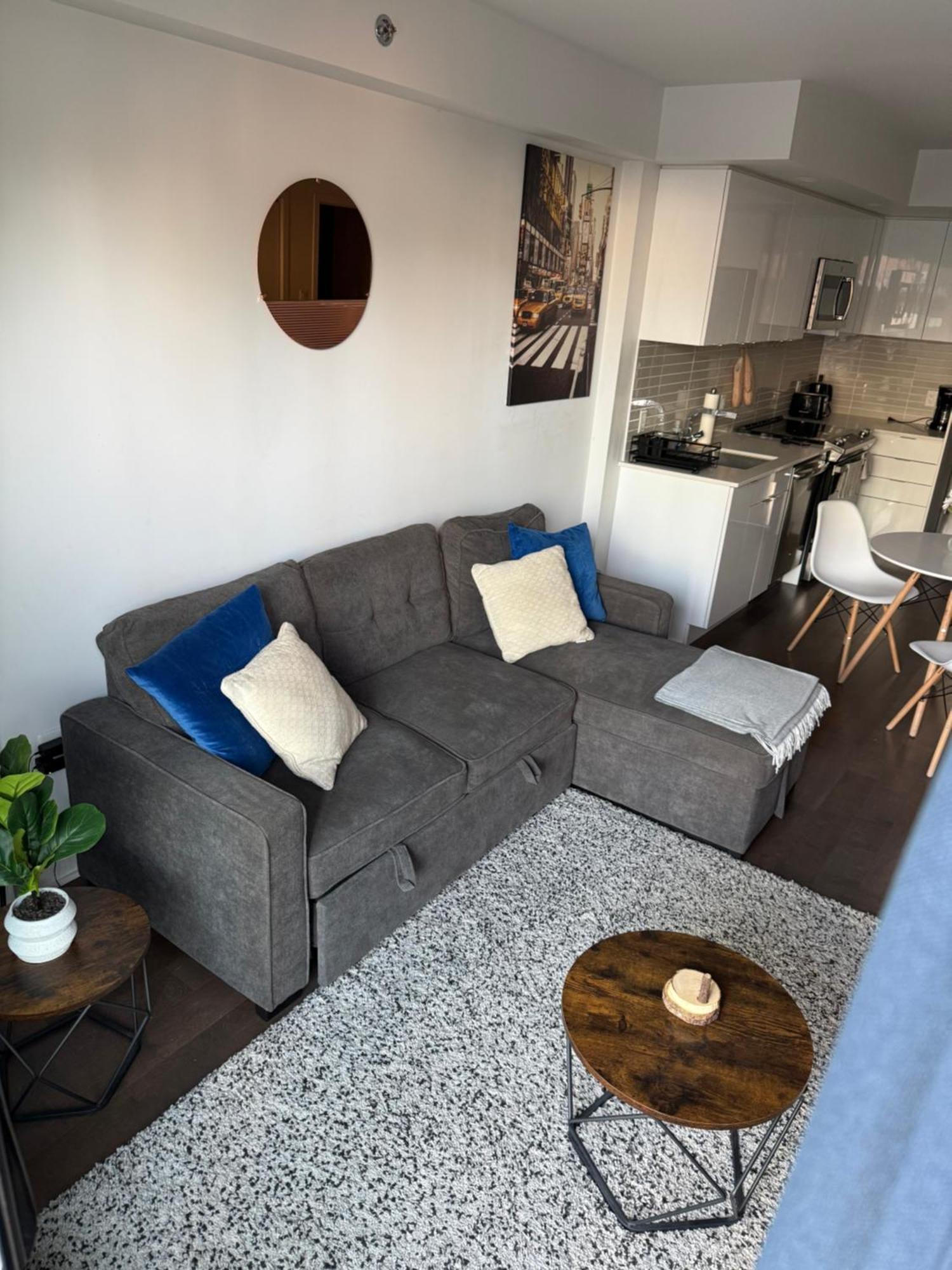 Apartment In The Heart Of Downtown Montreal